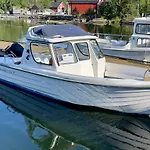 9 Person In Mosterhamn-by Traum
