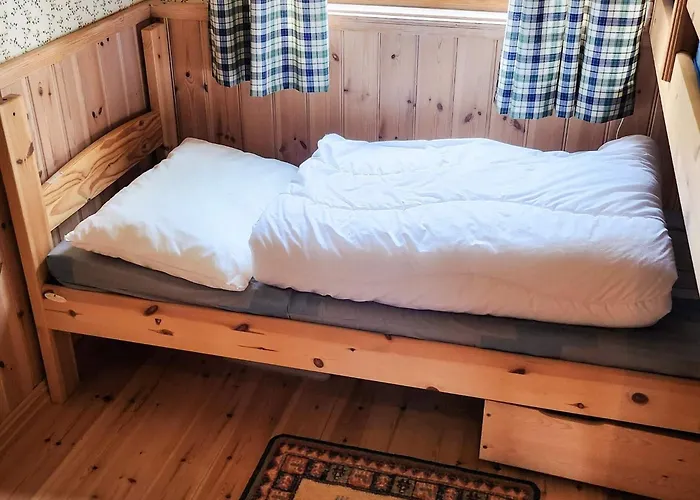 9 Person In Mosterhamn-by Traum * Mosterhamn
